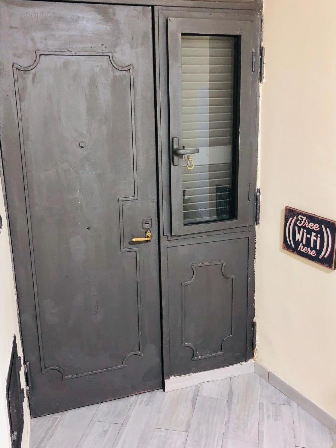 Basso Sasa Napoli Exterior foto